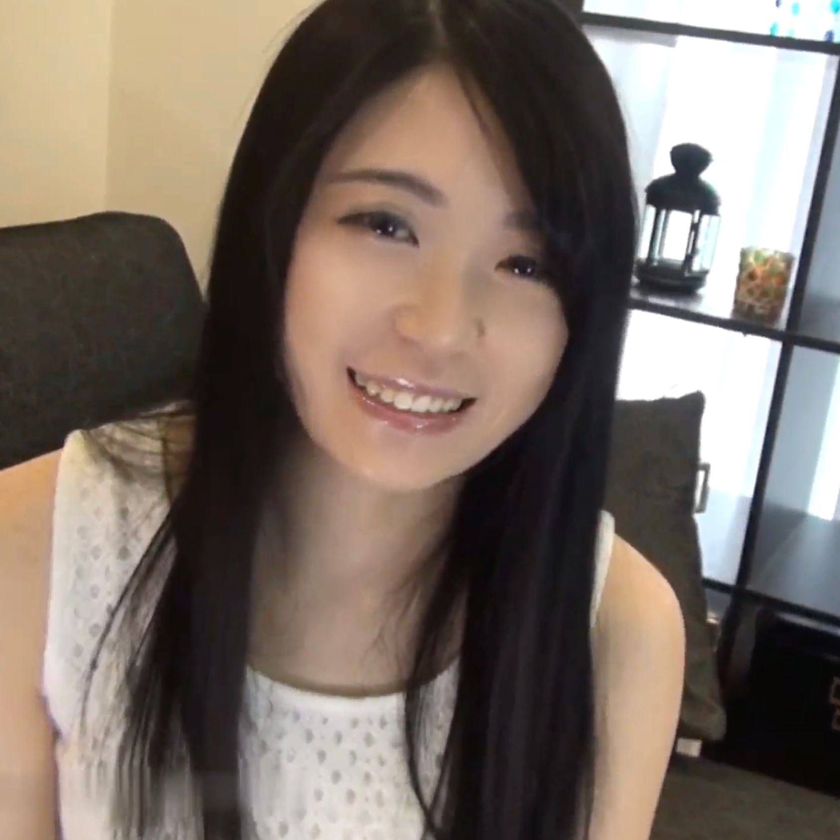 FC2 PPV 4709753 新人女優賞受賞！主役映画のために過ごした監督との一日を限定公開！